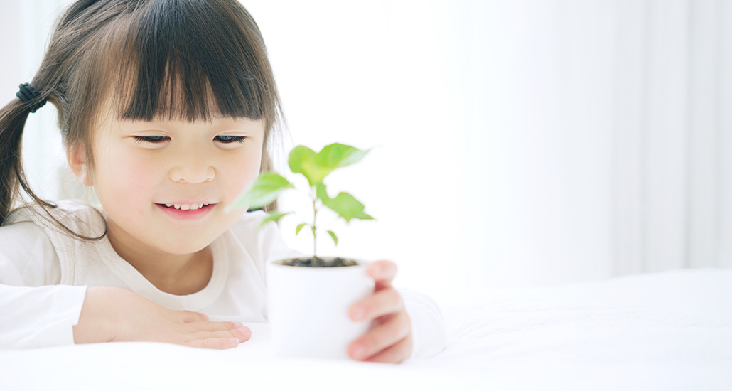 小児歯科で健康に育つ子供のイメージ図